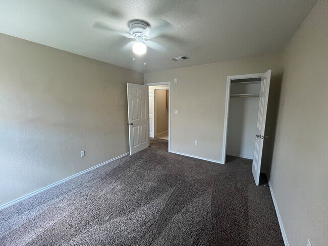 Building Photo - 1714 Ute Trail