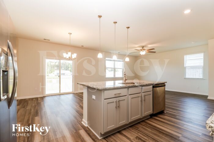 Building Photo - 591 Wayton Cir