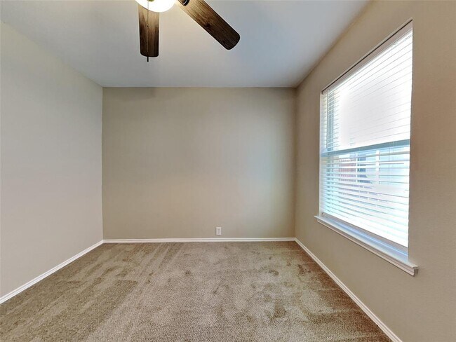 Building Photo - 8624 Tumbleweed Dr