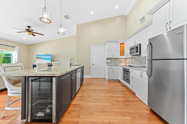 Building Photo - 17309 Balboa Point Way