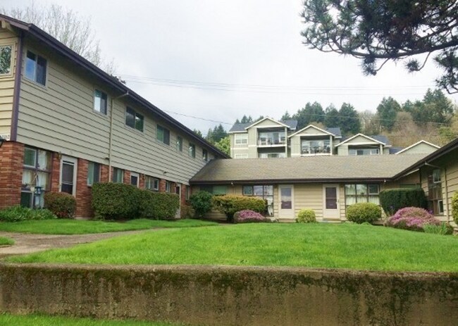 Building Photo - Great Mid-Century 1-Bdr w Dishwasher, Community Lawns + Pets OK!