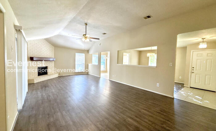 Building Photo - 1018 Valley Ranch Dr