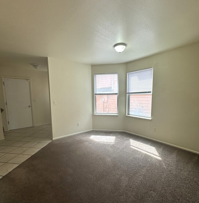 Building Photo - 9362 W Coal Mine Ave