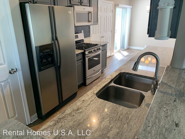 Building Photo - 3 br, 2 bath House - 1877 Tolstoy Drive