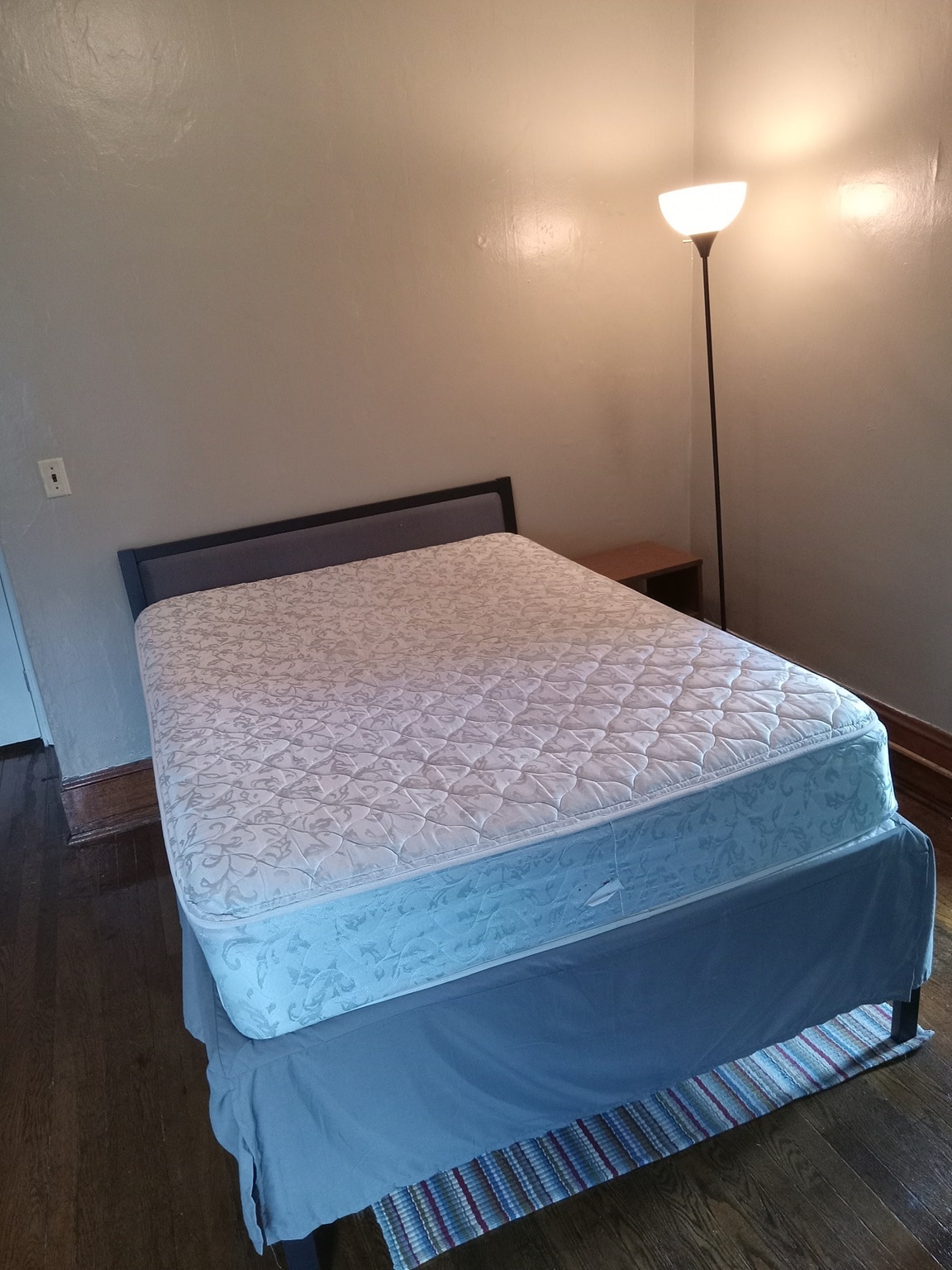Apt. 4 - Upstairs Back Bedroom - 523 E State St