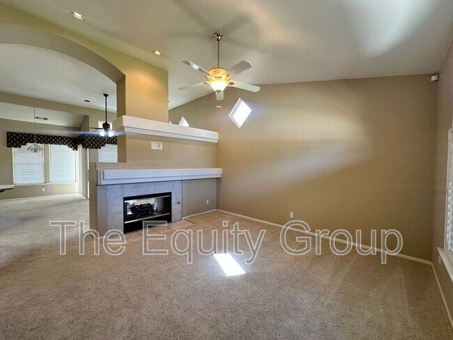 Building Photo - 1523 E Monte Vista Ct