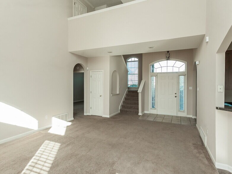 Building Photo - 1625 Blackalder Cove