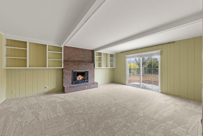 Building Photo - 1315 Jane Ave