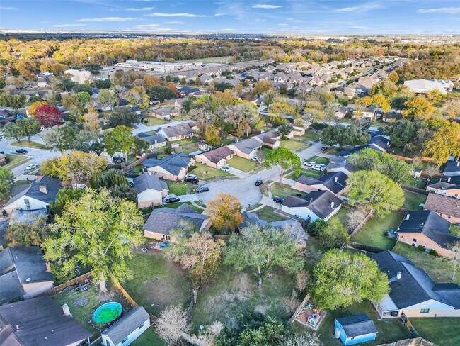 Building Photo - 1827 Polley Ct