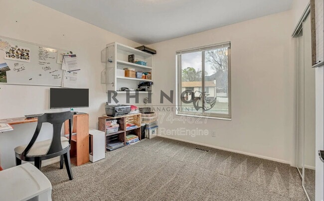 Building Photo - 9218 Laura Anne Wy.