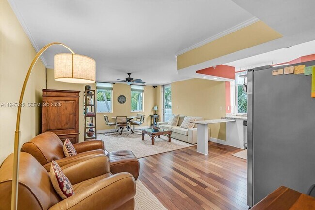 Building Photo - 1532 Drexel Ave