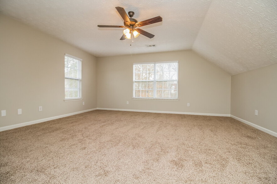 Building Photo - 209 Chandler's Pass Ct
