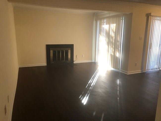 Building Photo - 4101-9 Five Oaks Drive, Durham, NC 27707