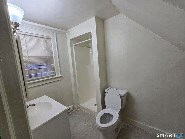 Building Photo - 157 Eastern Ave