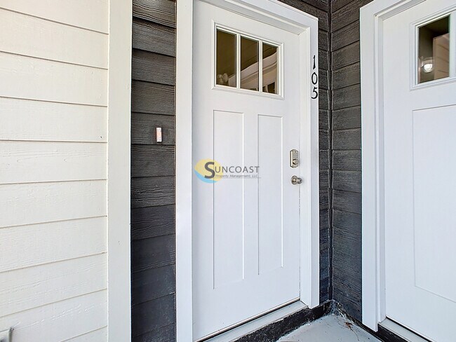 Building Photo - 3821 SW 43rd Ct