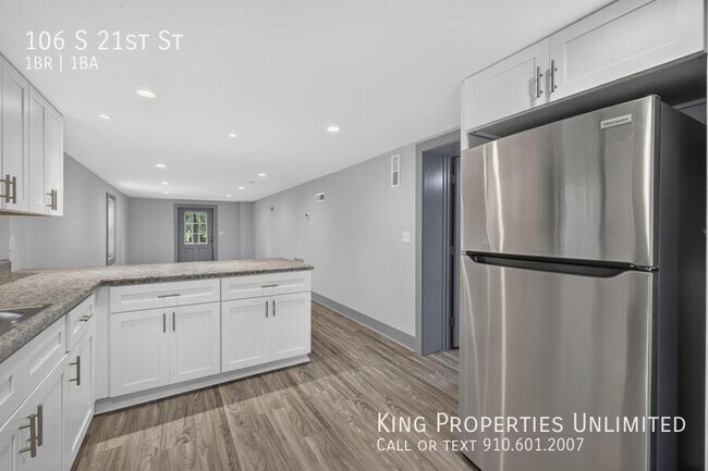 Building Photo - 106 S 21st St