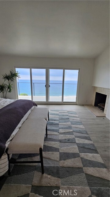 Building Photo - 449 Paseo De La Playa