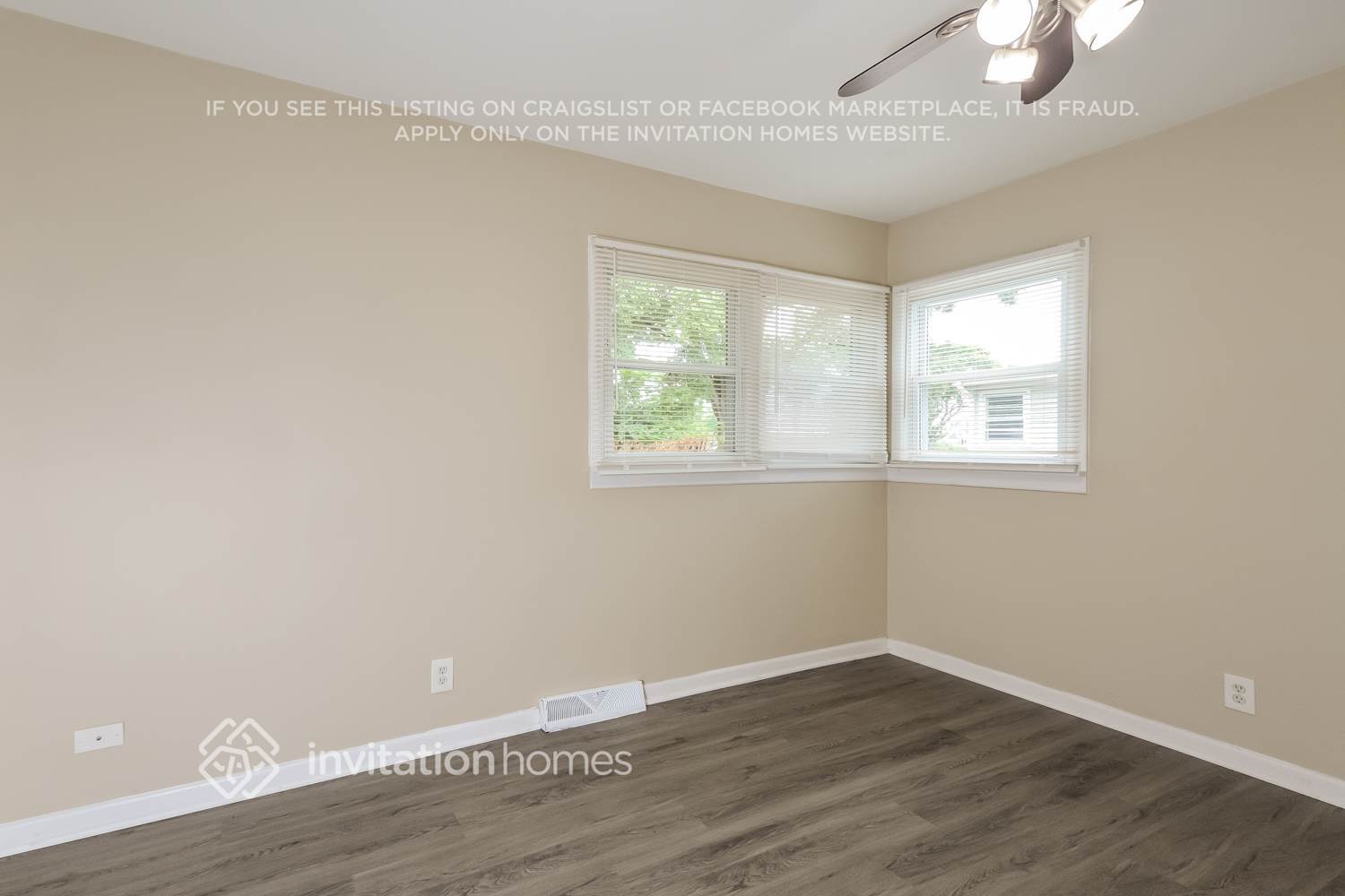 Building Photo - 1227 Lawler Ave