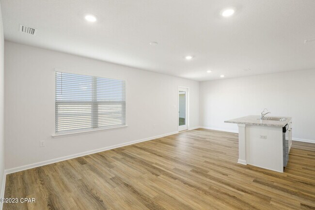 Building Photo - 5033 Rivergrass Dr