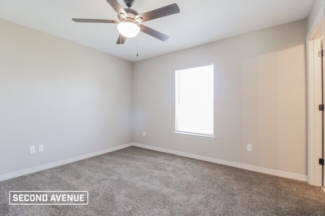 Building Photo - 4535 SW 155th Place Rd