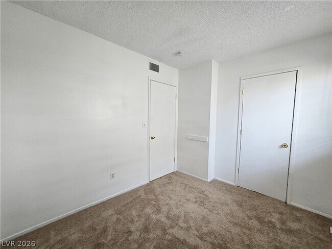 Building Photo - 3417 Civic Center Dr