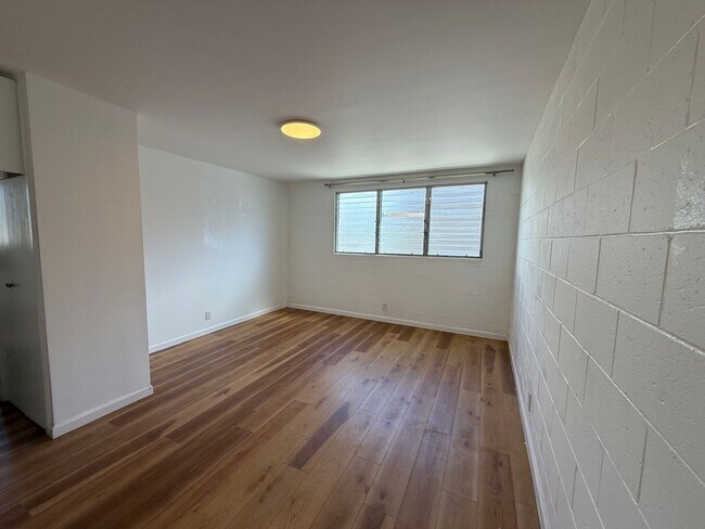 Building Photo - Iolani Terrace