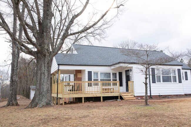 Building Photo - 3325 Poplar Tent Rd
