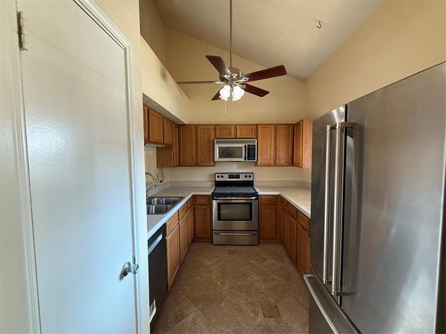 Building Photo - 2902 Post Oak Dr