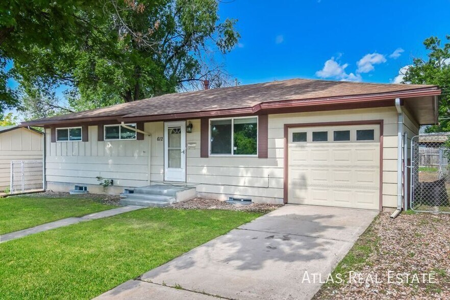 Primary Photo - 612 Zion Dr
