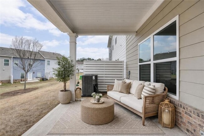Building Photo - 1123 Chastain Dr