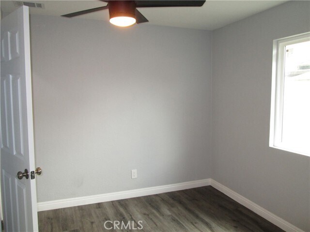 Building Photo - 852 N Davidson Ave