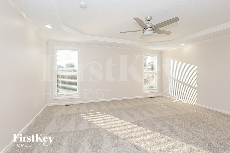 Building Photo - 3481 Sikorsky Ln