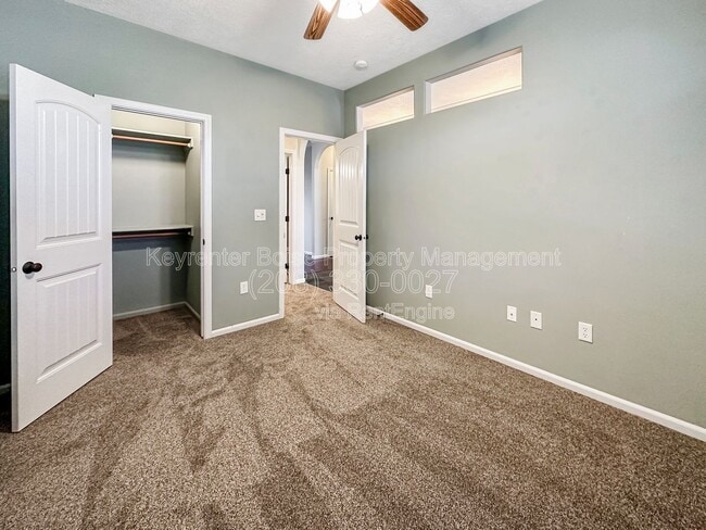 Building Photo - 9259 W Olivia St