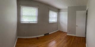 Building Photo - 2272 Oakhurst Dr