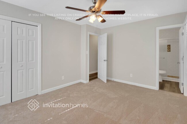 Building Photo - 7112 David Ave