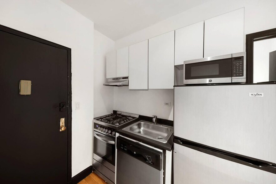 Building Photo - 20 Avenue A
