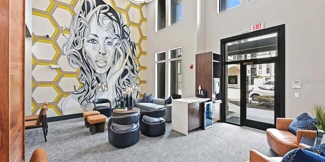 Building Photo - 776 N Orange Ave