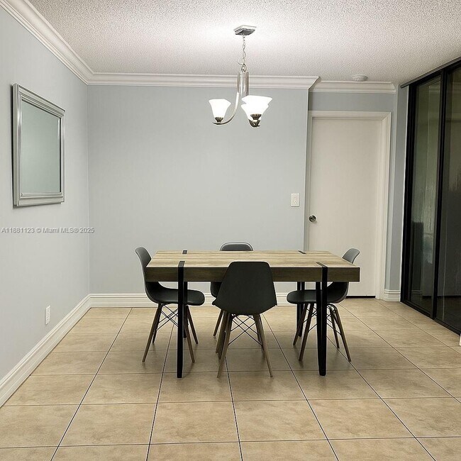 Building Photo - 2527 NW 49th Terrace