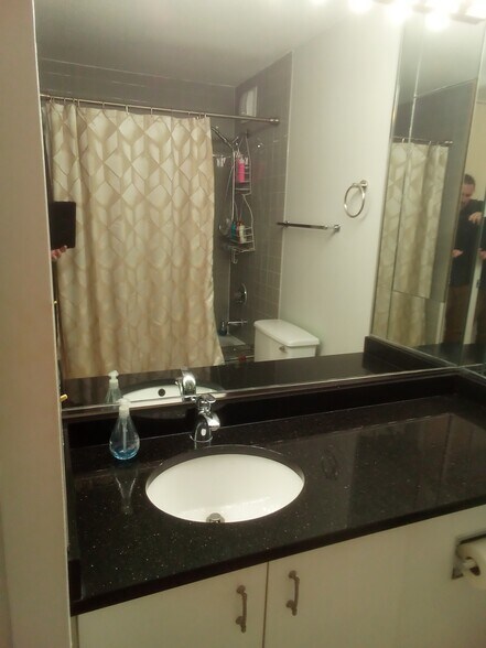 Building Photo - 405 N WABASH