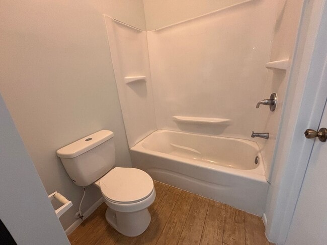 Building Photo - Waterfront Green Cove Springs 2BR with In-Unit Laundry, Central AC, and Pool!