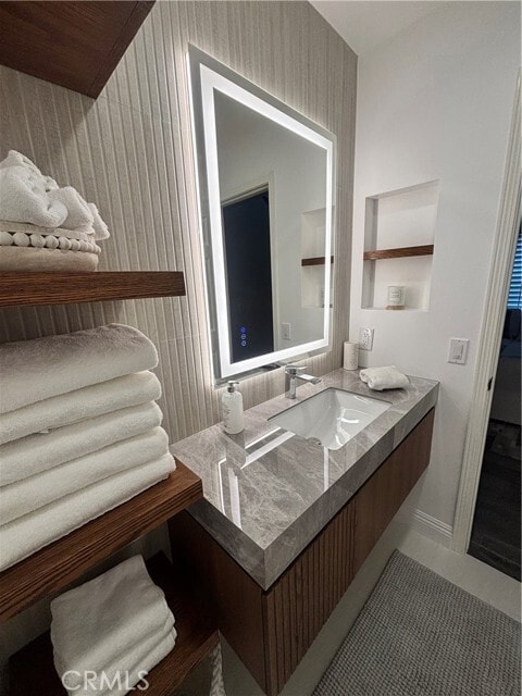 Building Photo - 25 Ville Franche