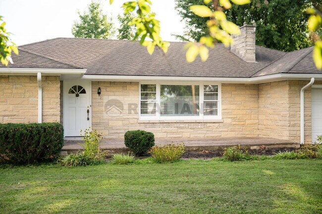 Building Photo - 517 N 3rd St