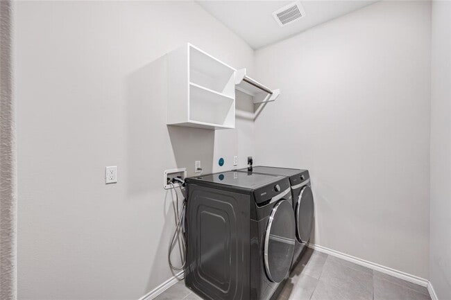 Building Photo - 7526 Cascades Pass Dr
