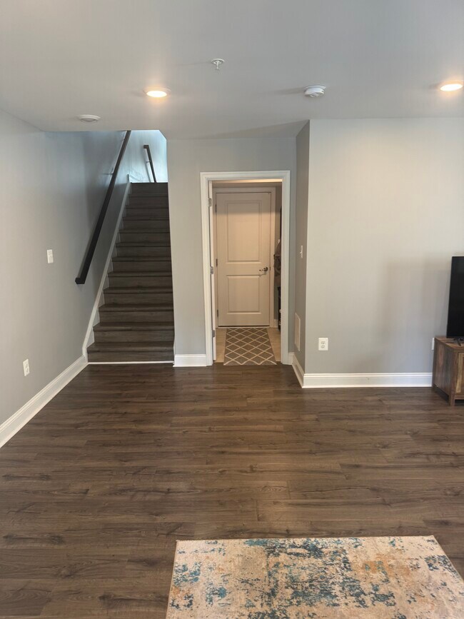 Building Photo - 23857 Myrtle Glen Way