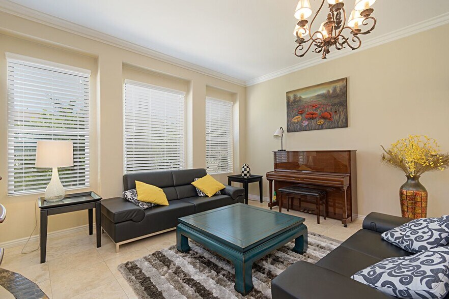 Building Photo - 13443 Moreton gn