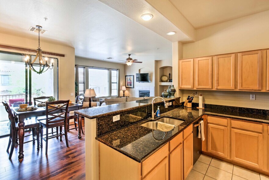 Building Photo - 19550 N Grayhawk Dr