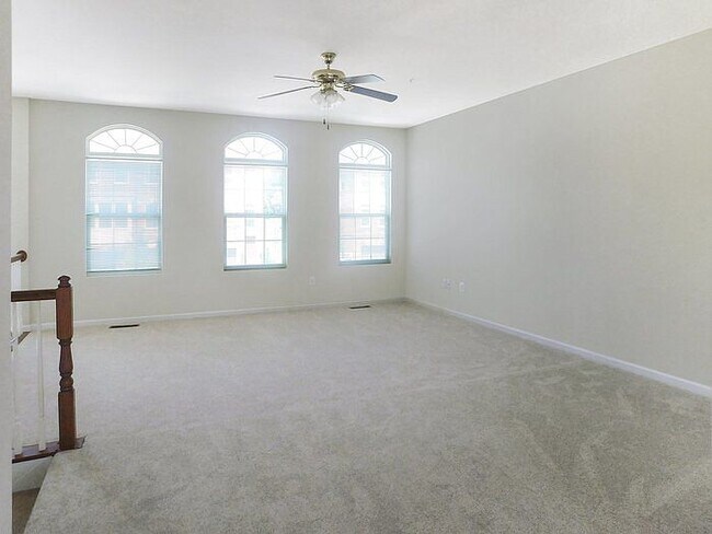 Building Photo - 11813 Sunset Ridge Pl