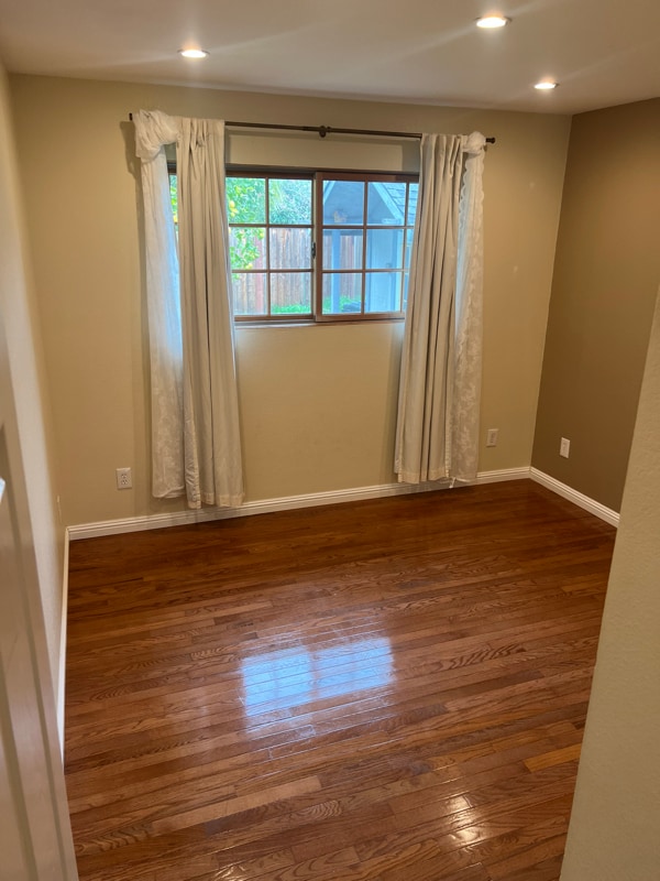 Building Photo - 451 Dale Rd