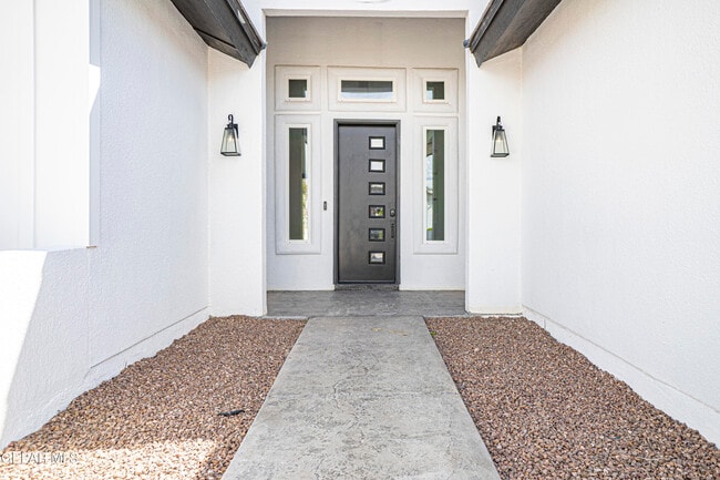 Building Photo - 7344 Bobcat Hollow Dr
