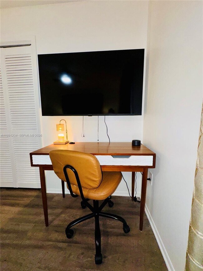 Building Photo - 5100 Rilma Ave